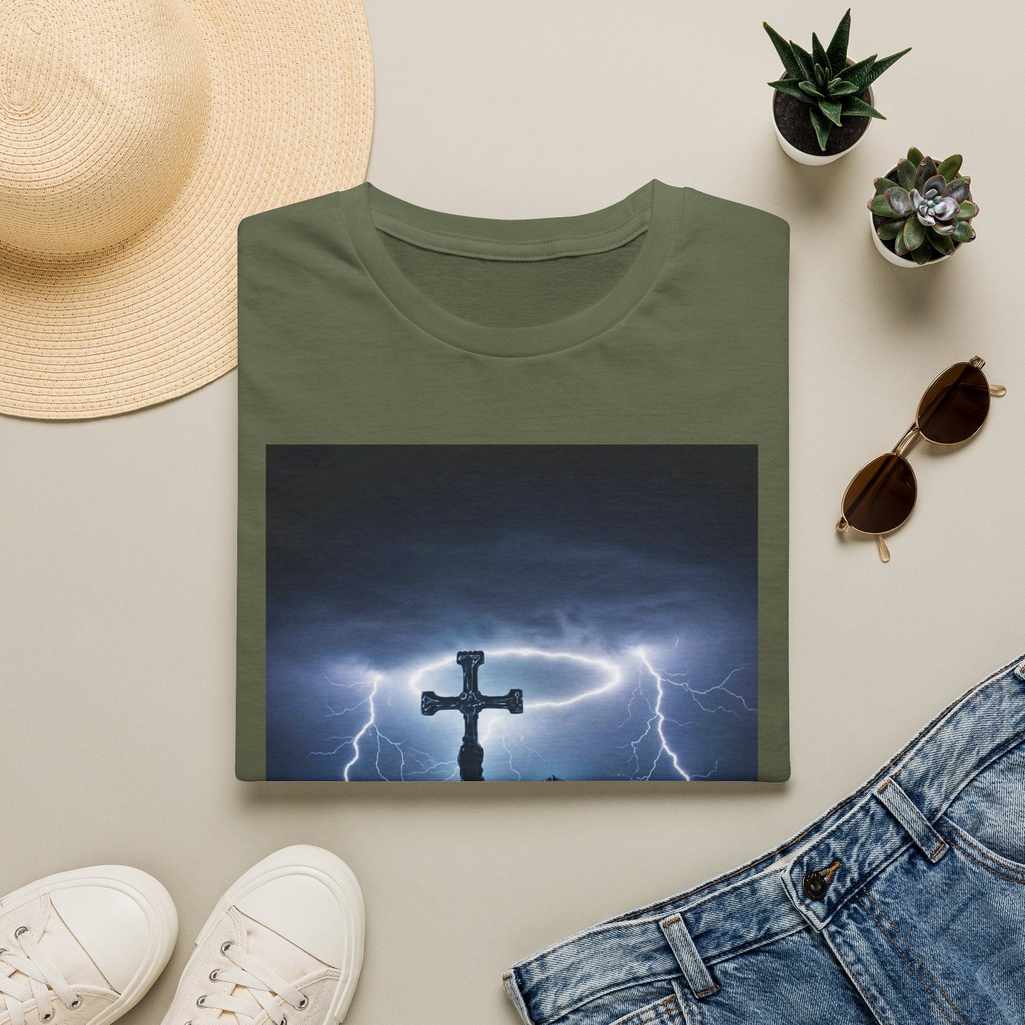 Make No Peace With Evil T-Shirt – Lightning Cross Christian Faith Tee
