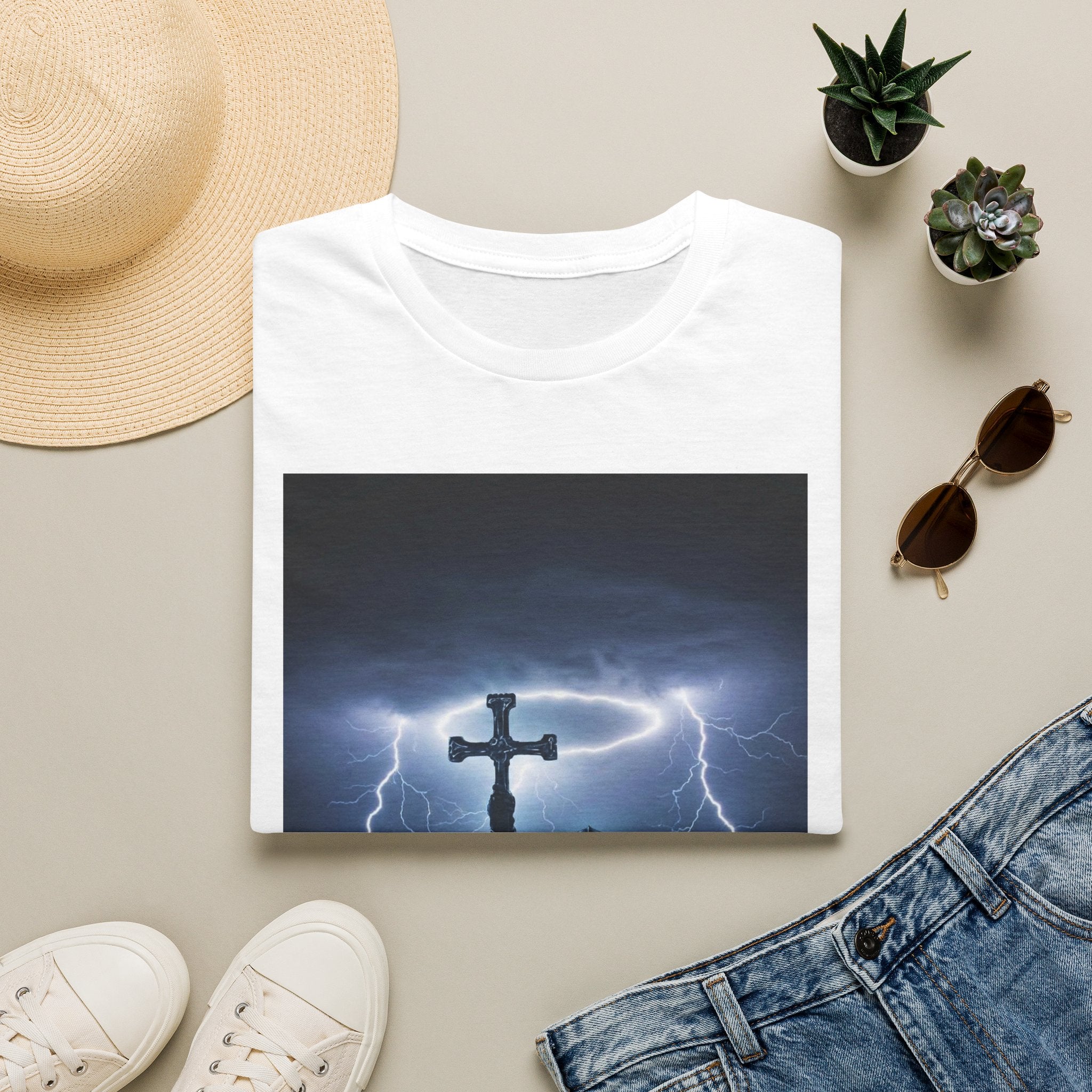 Make No Peace With Evil T-Shirt – Lightning Cross Christian Faith Tee